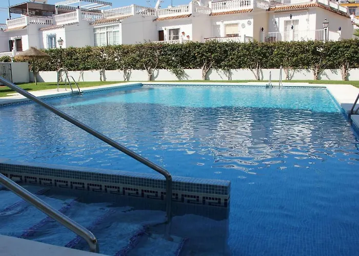 Apartament Gaviota Holidays Piscina Y Playa *