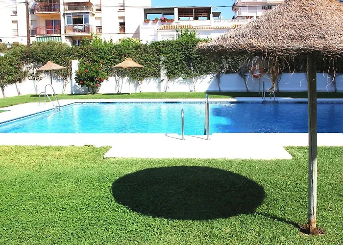 Gaviota Holidays Piscina Y Playa * Nerja