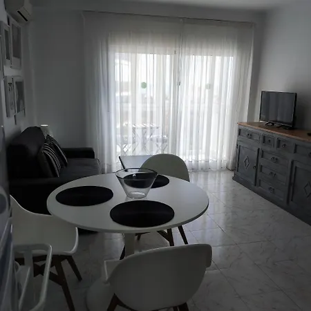Apartament Gaviota Holidays Piscina Y Playa Nerja