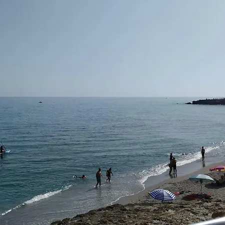 아파트 Gaviota Holidays Piscina Y Playa 네르하