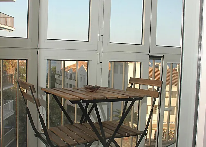 Gaviota Holidays Piscina Y Playa Nerja