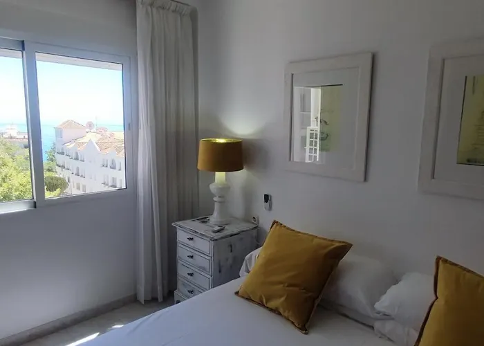 Gaviota Holidays Piscina Y Playa Apartman Nerja