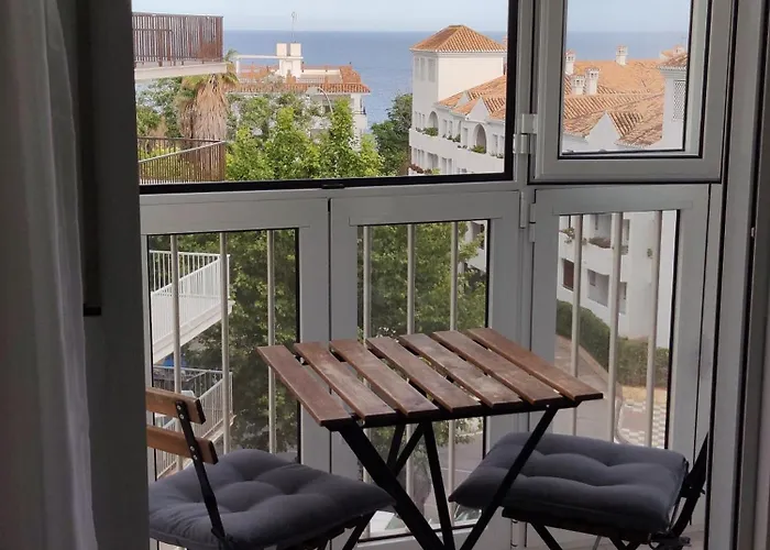 Gaviota Holidays Piscina Y Playa Нерха