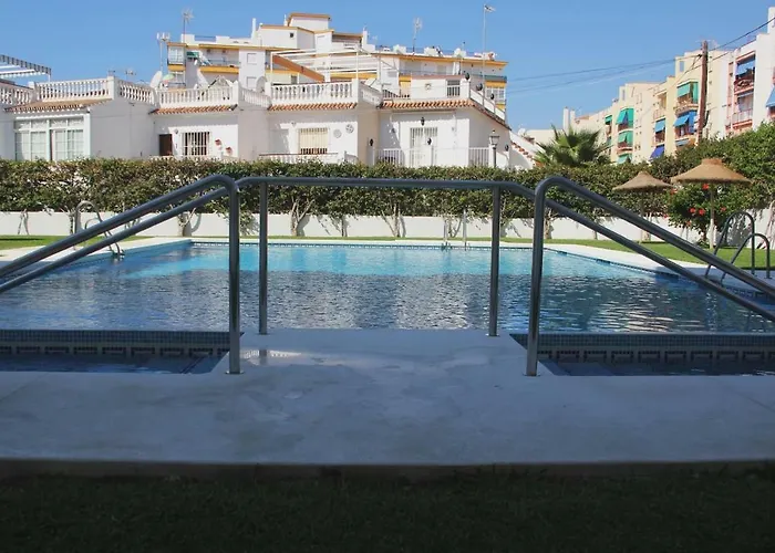 Апартаменты Gaviota Holidays Piscina Y Playa *