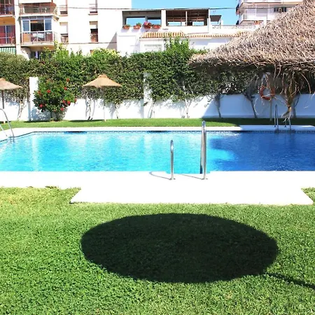 Gaviota Holidays Piscina Y Playa * ネルハ